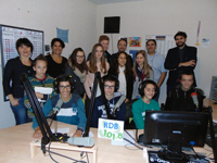 Visite des locaux de Radio des Ballons à Dommartin Les Remiremont par les élèves de 3èmè du collège René CASSIN